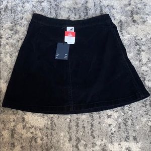 Black skirt aritzia